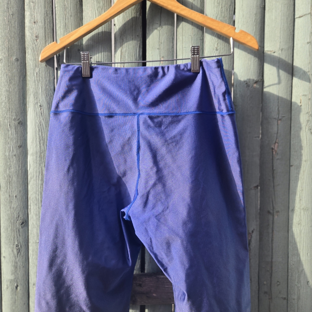 Electric Yoga Blue Knee-Length Leggings | Medium / Large (M/L) | High-Rise